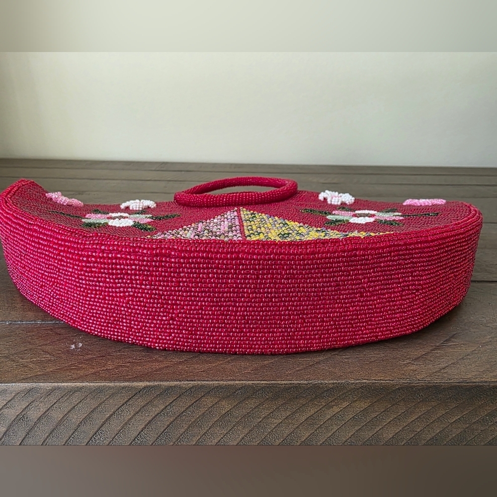 Vintage Inspired Red Beaded Floral Handbag - Picture 9 of 12